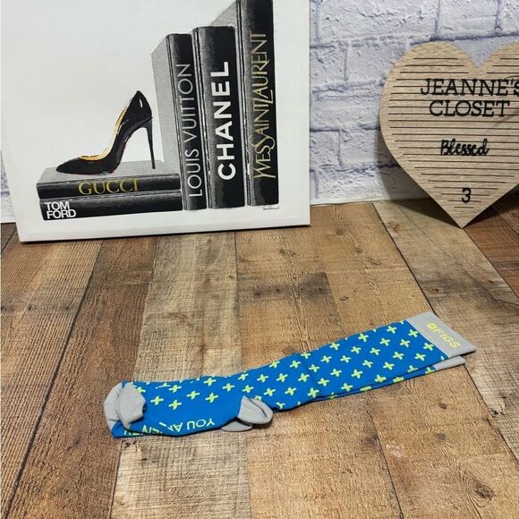 FIGS Compression Socks cross Blue Size Small.  
New without tags unused - Picture 6 of 7